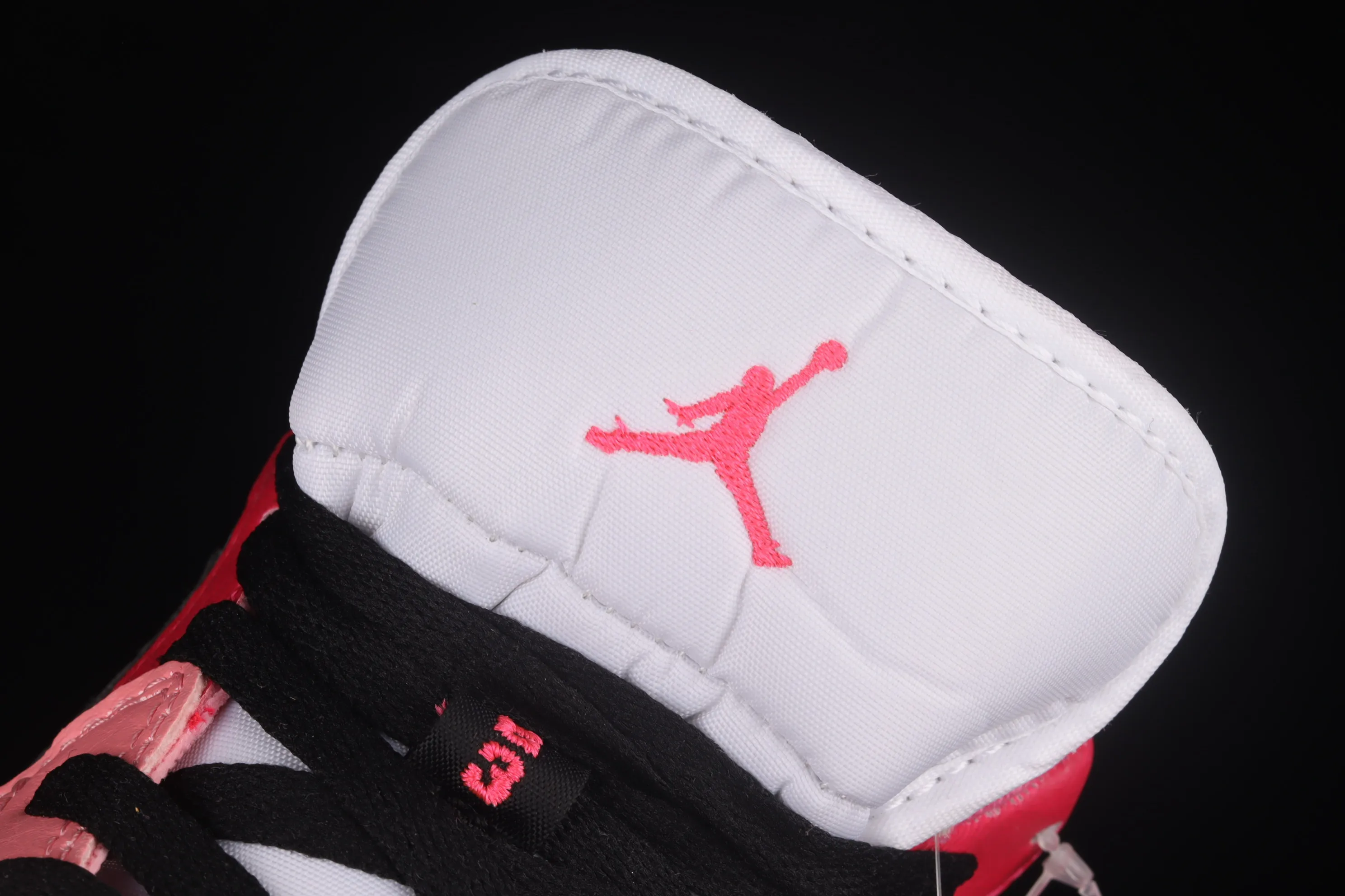 All categories Air Jordan Jordan series basketball shoes Air Jordan 1 Low Air Jordan 1 Low AJ1 Joe 1 white and pink low-top cultural basketball shoes 553560-162